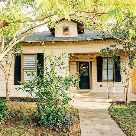 Close To Downtown San Antonio,Tx With Private Backyard And Firepit Exterior photo